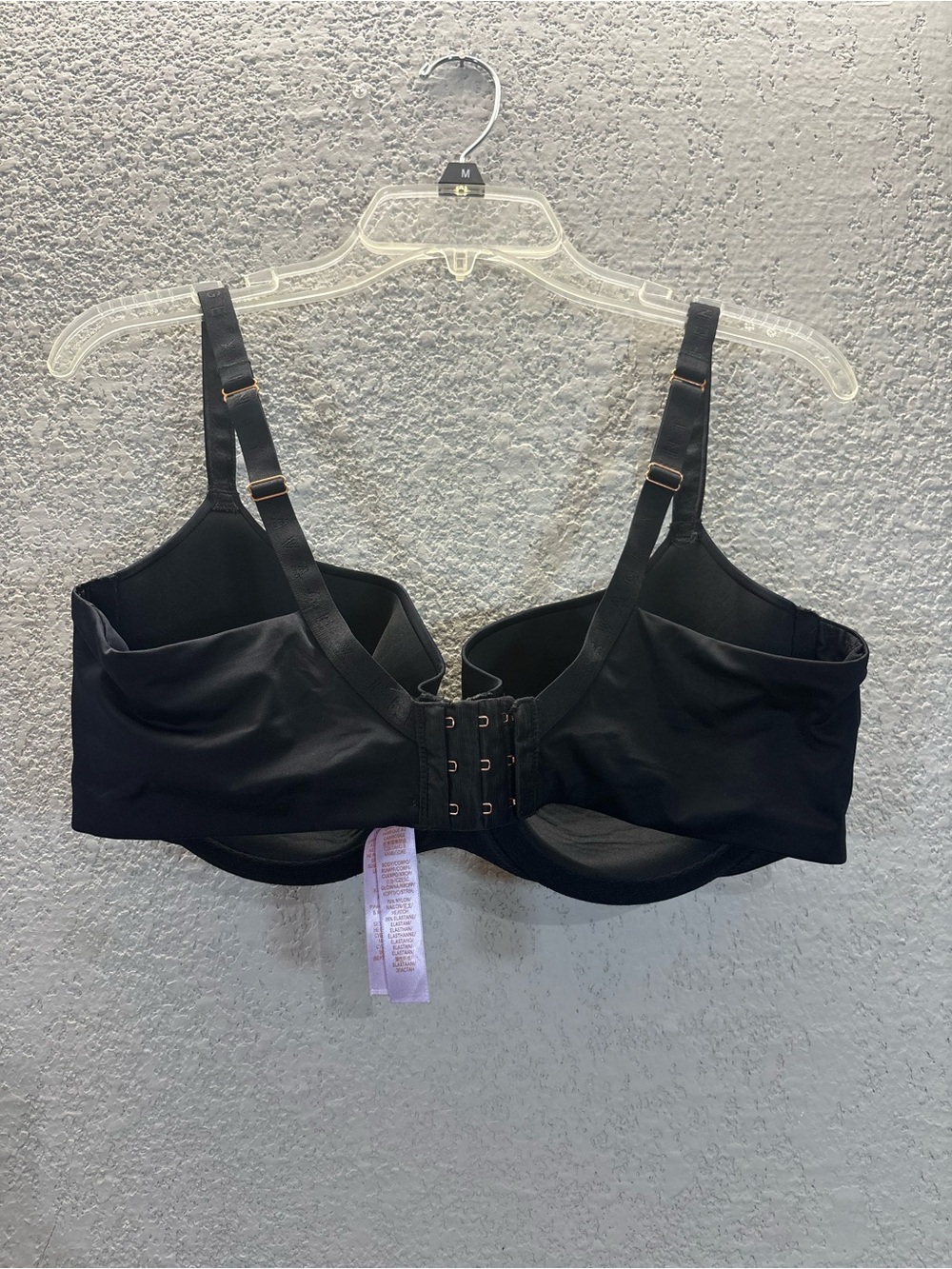 Everyday Smooth Black T-Shirt Bra with Molded Cups - Picture 3 of 4